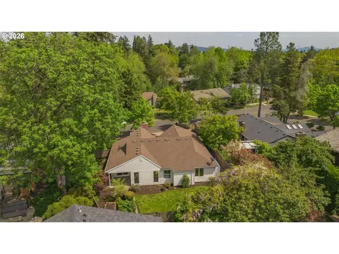 9685 SW Hialeah Drive Beaverton OR 97008