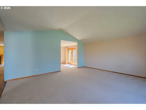 11117 NW 17th Avenue Vancouver WA 98685