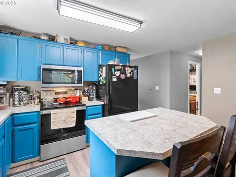 4305 NE 161st Avenue Vancouver WA 98682