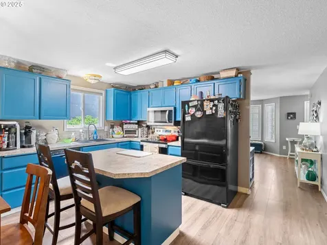 4305 NE 161st Avenue Vancouver WA 98682