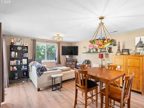 4305 NE 161st Avenue Vancouver WA 98682