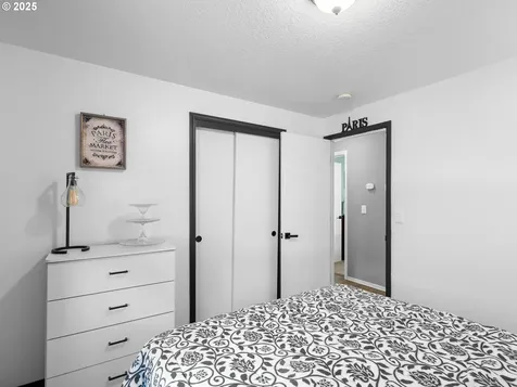 4305 NE 161st Avenue Vancouver WA 98682