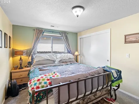 4305 NE 161st Avenue Vancouver WA 98682