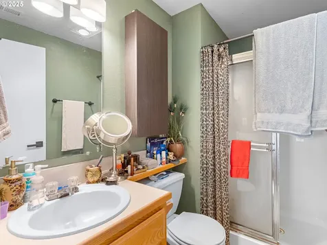 4305 NE 161st Avenue Vancouver WA 98682