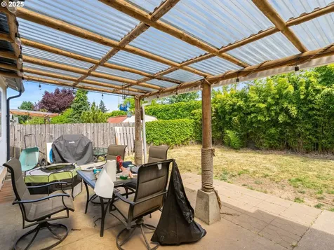 4305 NE 161st Avenue Vancouver WA 98682