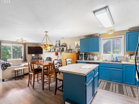 4305 NE 161st Avenue Vancouver WA 98682
