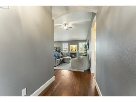 1034 Brenda Avenue Junction City OR 97448