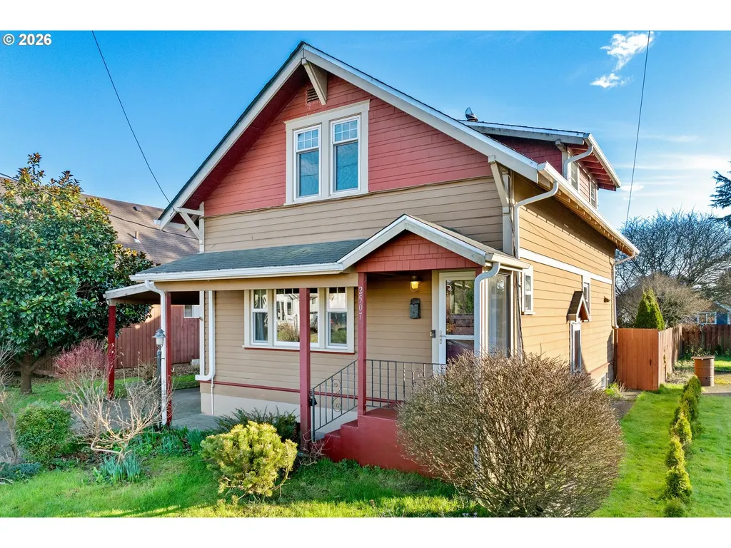 2507 6th Street Tillamook OR 97141