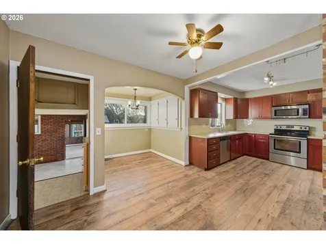 2507 6th Street Tillamook OR 97141