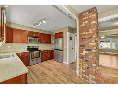 2507 6th Street Tillamook OR 97141