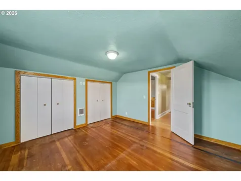 2507 6th Street Tillamook OR 97141