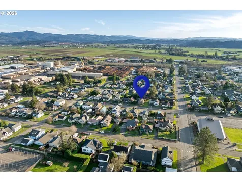 2507 6th Street Tillamook OR 97141