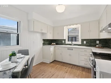 7630 NE Stanton Street Portland OR 97213