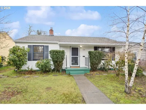 7630 NE Stanton Street Portland OR 97213