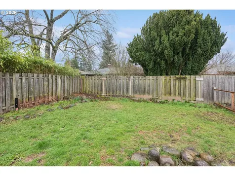7630 NE Stanton Street Portland OR 97213