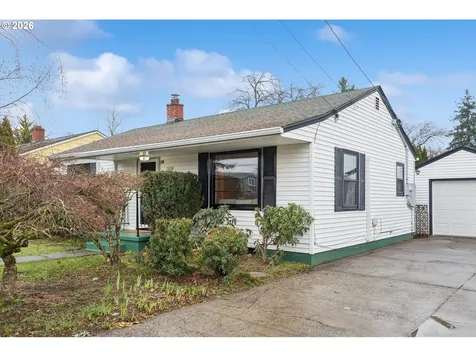 7630 NE Stanton Street Portland OR 97213