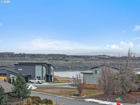174 Blue Heron Court The Dalles OR 97058