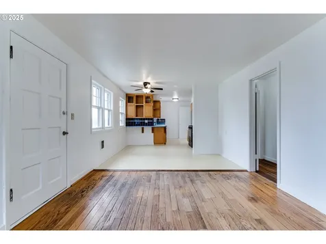 3140 Royal Avenue Eugene OR 97402