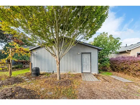 2755 D Street NE Salem OR 97301