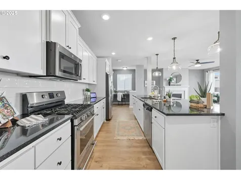 2035 35th Avenue Forest Grove OR 97116