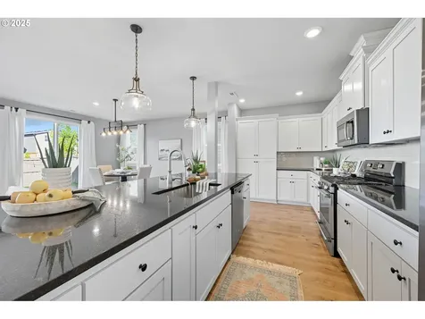 2035 35th Avenue Forest Grove OR 97116
