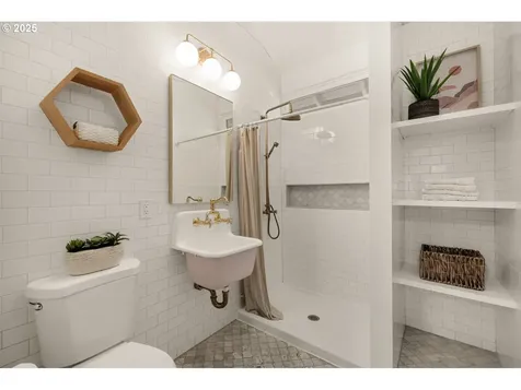3144 NE 53rd Avenue Portland OR 97213