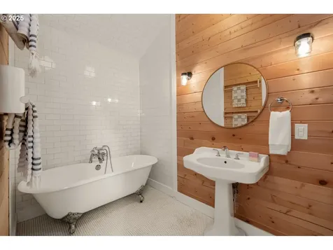 3144 NE 53rd Avenue Portland OR 97213