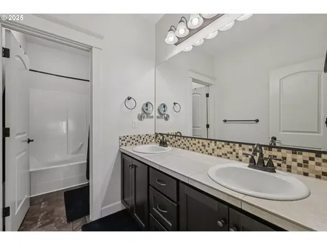 12798 SE Verlie Street Happy Valley OR 97086