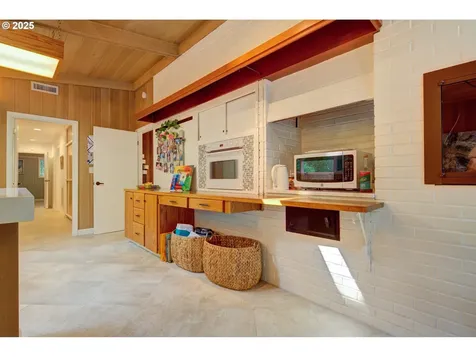 5100 SW Laurelwood Avenue Portland OR 97225