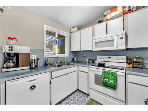 13114 NE 41st Street Vancouver WA 98682