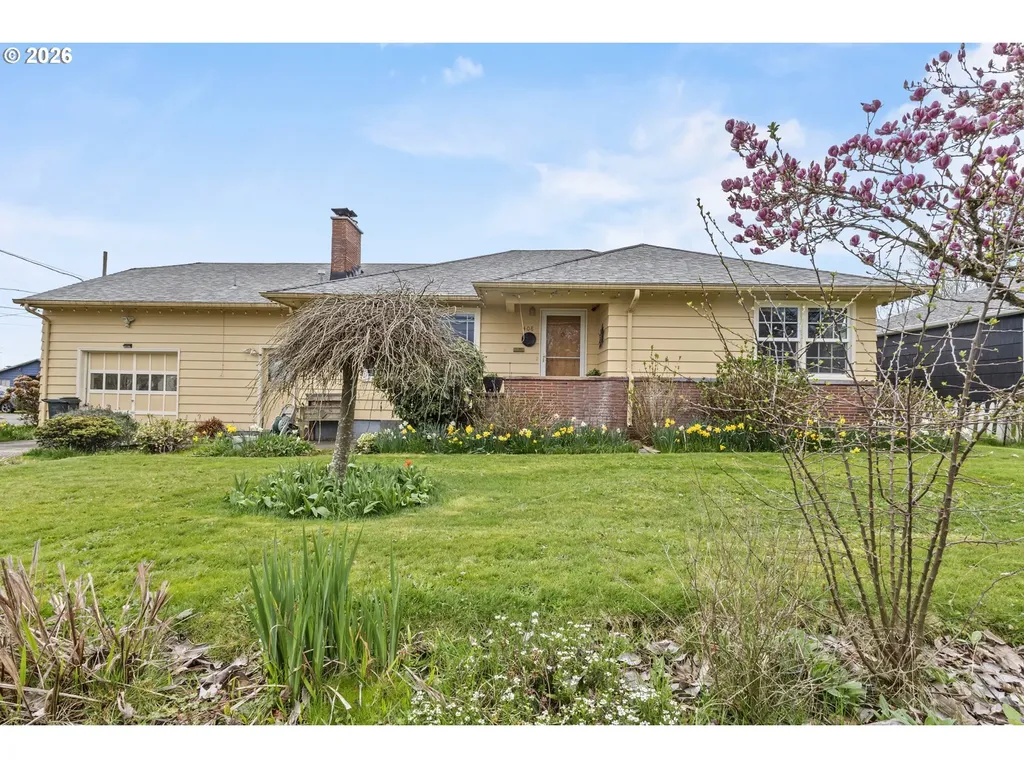408 SW Chapman Street Sheridan OR 97378