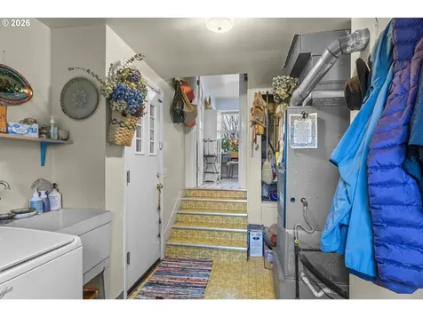 408 SW Chapman Street Sheridan OR 97378