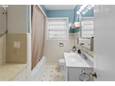408 SW Chapman Street Sheridan OR 97378