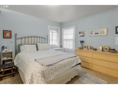 408 SW Chapman Street Sheridan OR 97378