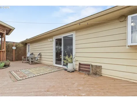 408 SW Chapman Street Sheridan OR 97378