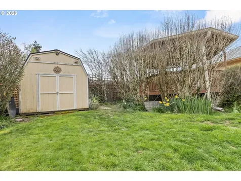 408 SW Chapman Street Sheridan OR 97378
