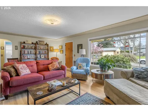 408 SW Chapman Street Sheridan OR 97378