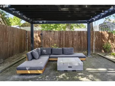 8817 N Wayland Avenue Portland OR 97203