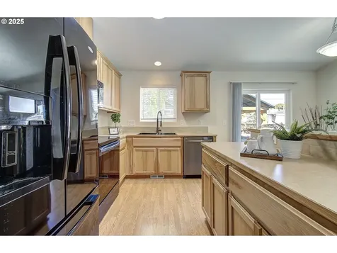 643 S 13th Avenue Cornelius OR 97113