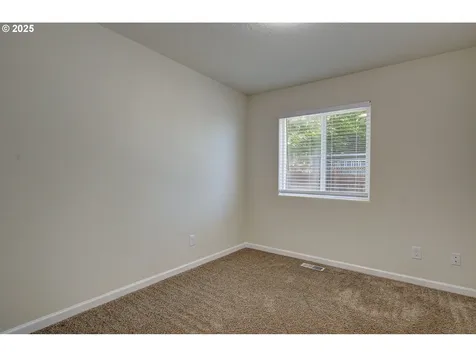 643 S 13th Avenue Cornelius OR 97113