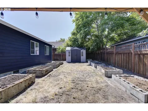 643 S 13th Avenue Cornelius OR 97113