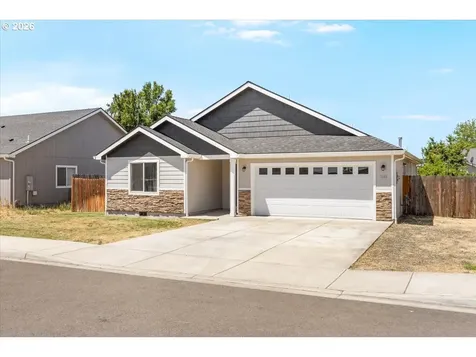 7843 Cadence Lane White City OR 97503