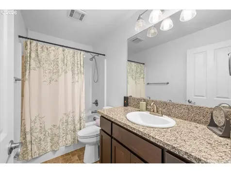 7843 Cadence Lane White City OR 97503