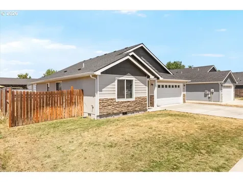 7843 Cadence Lane White City OR 97503