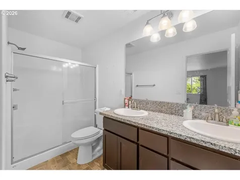 7843 Cadence Lane White City OR 97503