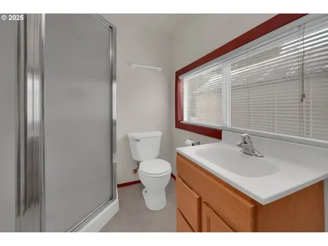 47563 Union Street Oakridge OR 97463