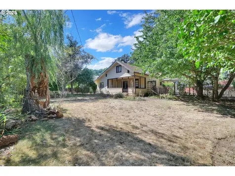 47563 Union Street Oakridge OR 97463