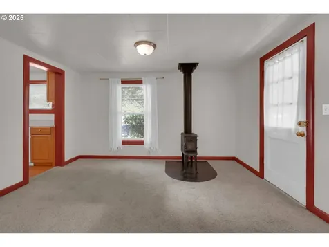 47563 Union Street Oakridge OR 97463