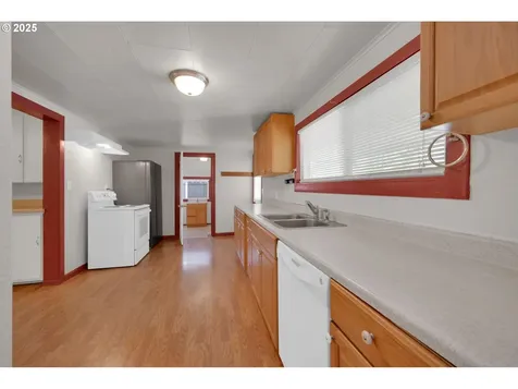47563 Union Street Oakridge OR 97463