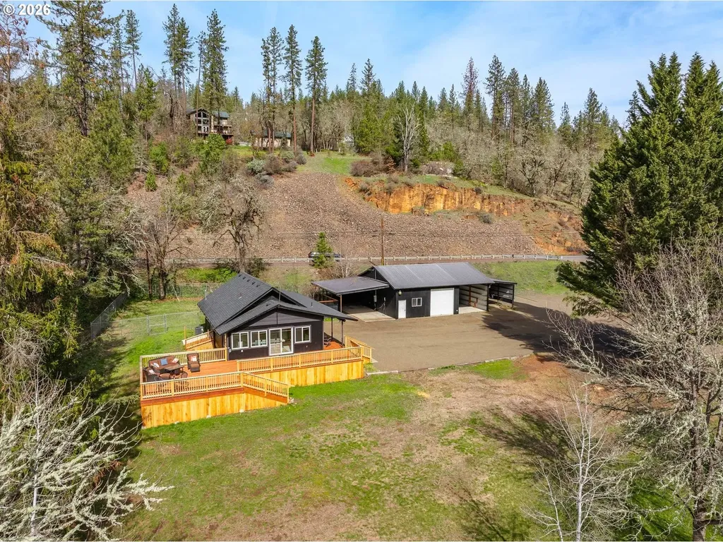 24990 Highway 62 Trail OR 97541